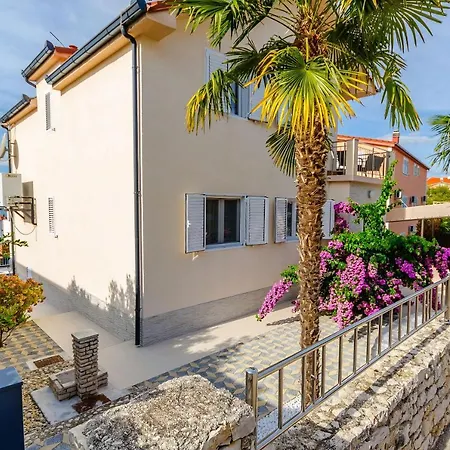 Nyaraló Urban Trogir