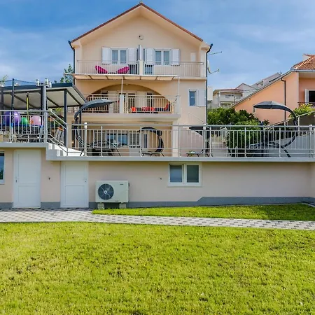 Holiday home Urban *