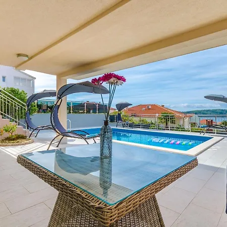 Urban Villa