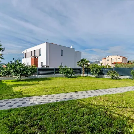Urban Villa *