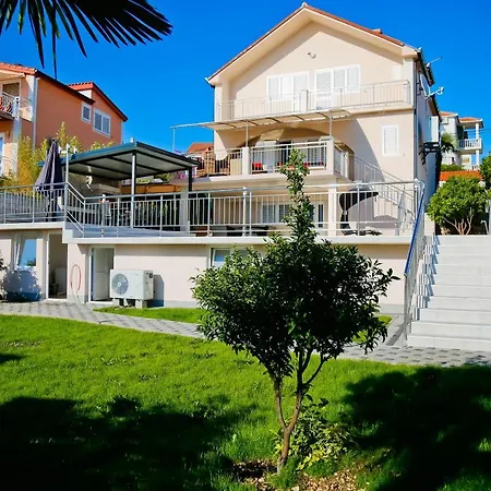 Urban Villa